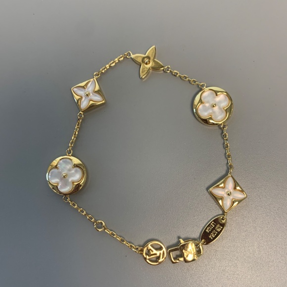 Louis Vuitton clover bracelet - Picture 1 of 11